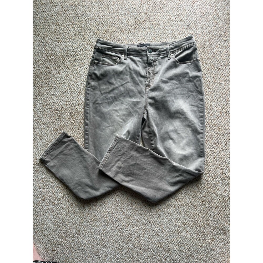 Chico’s So Slimming Jeans Sz 1 = 8/10 Gray Straight Leg